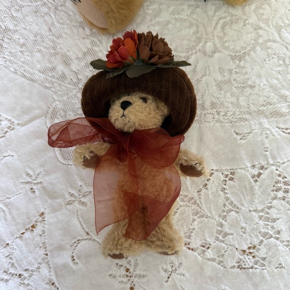 Boyds Bears TJ’s Best dressed Collection (2) - Picture 2 of 15
